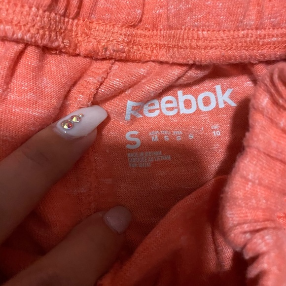 Super cute! Reebok outfit - Picture 2 of 3